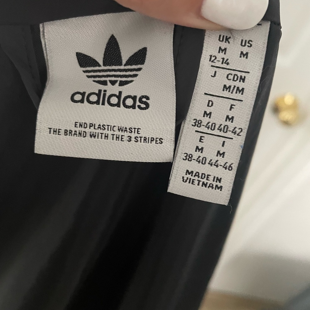 NWOT Adidas Originals Cover Up Jacket - Picture 5 of 5